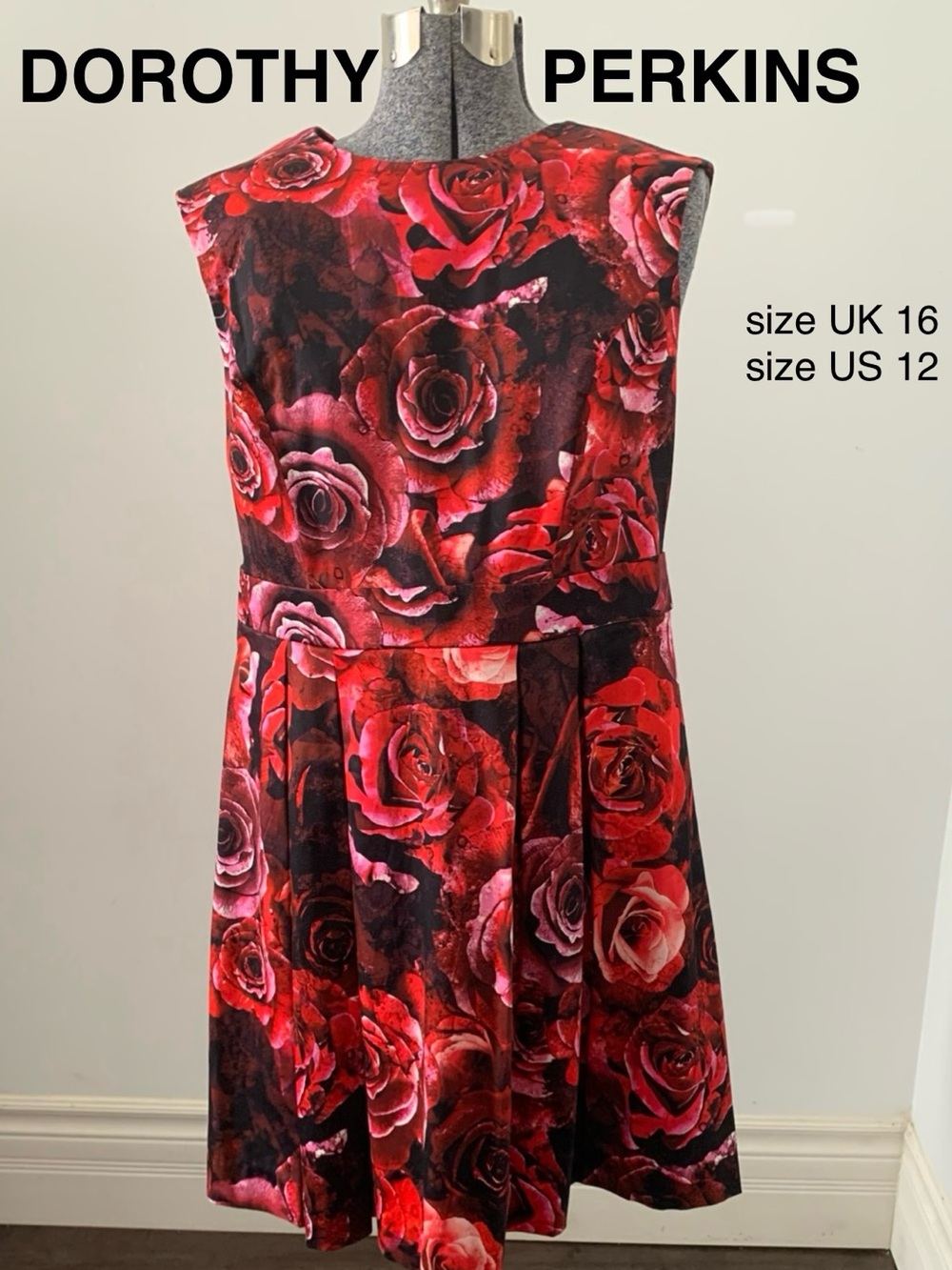 ⭐️NEW PRICE⭐️BUNDLE💫2/$31 Fit & Flare Sleeveless Dresses Size UK 16=US 12 NWT - Picture 3 of 11